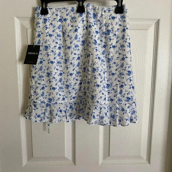 Forever 21 Skirt - Picture 7 of 7